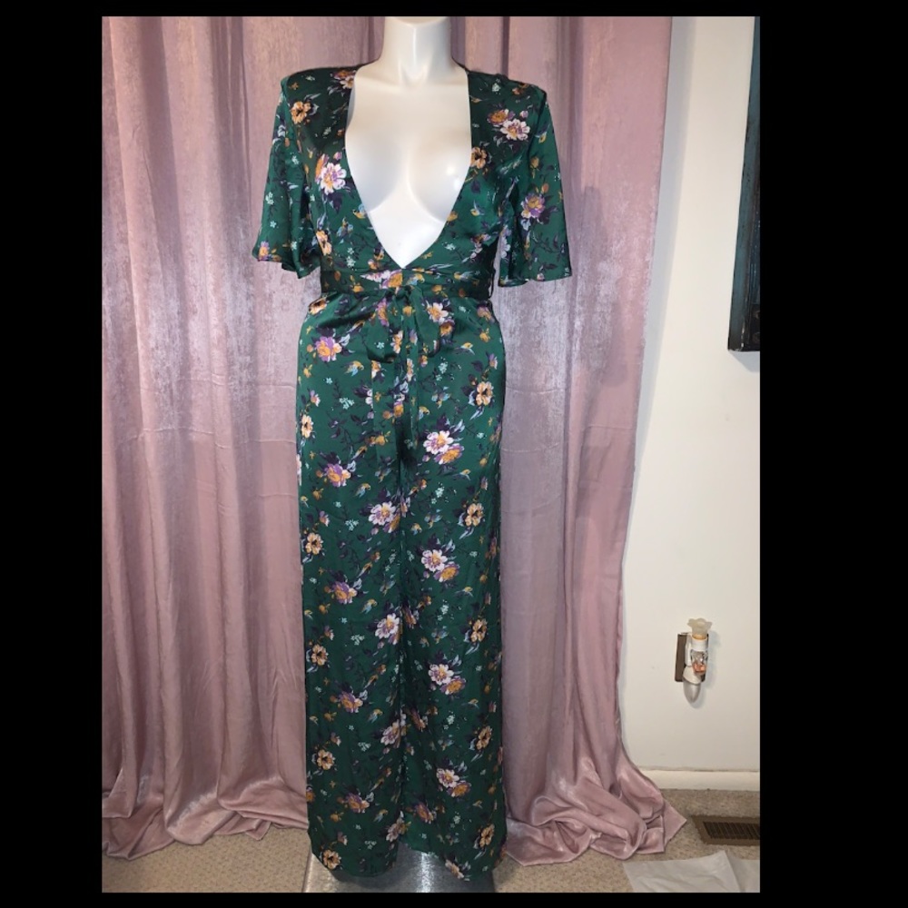Beautiful Floral Silky Jumpsuit with Belt
